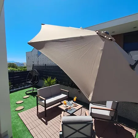 Luxury Mint Garden Daire