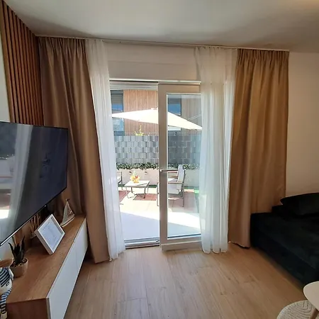 Luxury Mint Garden Apartamento Kaštela